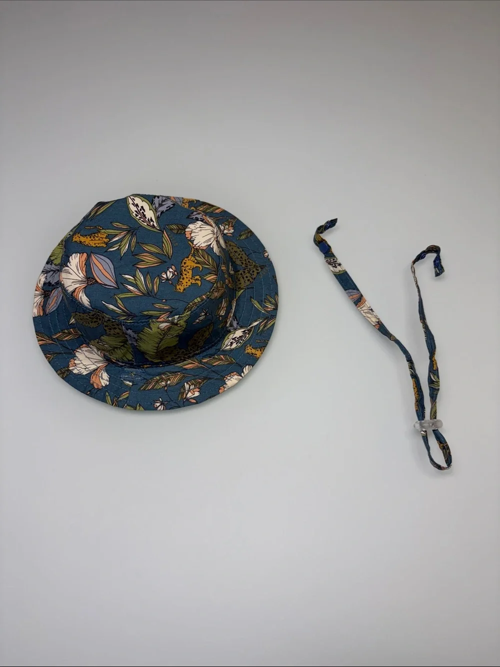 Dozer baby reversible bucket hat 0-12M